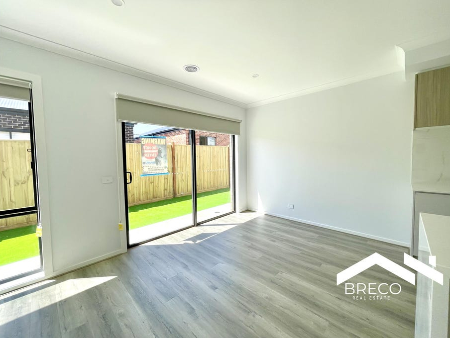 24-Prunus-Crescent-7