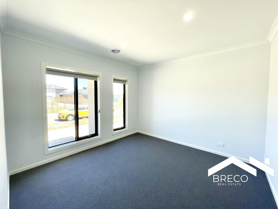 24-Prunus-Crescent-9