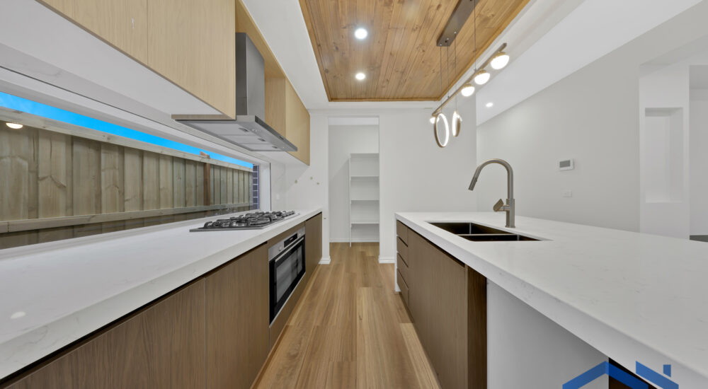 16 Station Parade, Donnybrook Vic 3064