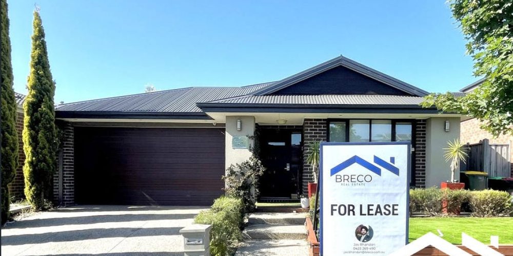 property-house-vic-mickleham-1