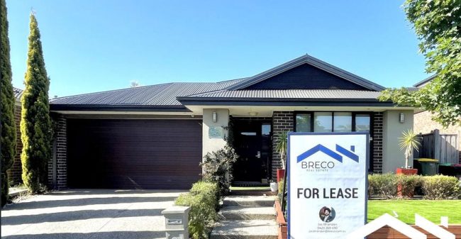 property-house-vic-mickleham-1