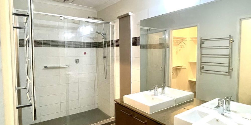 property-house-vic-mickleham-7